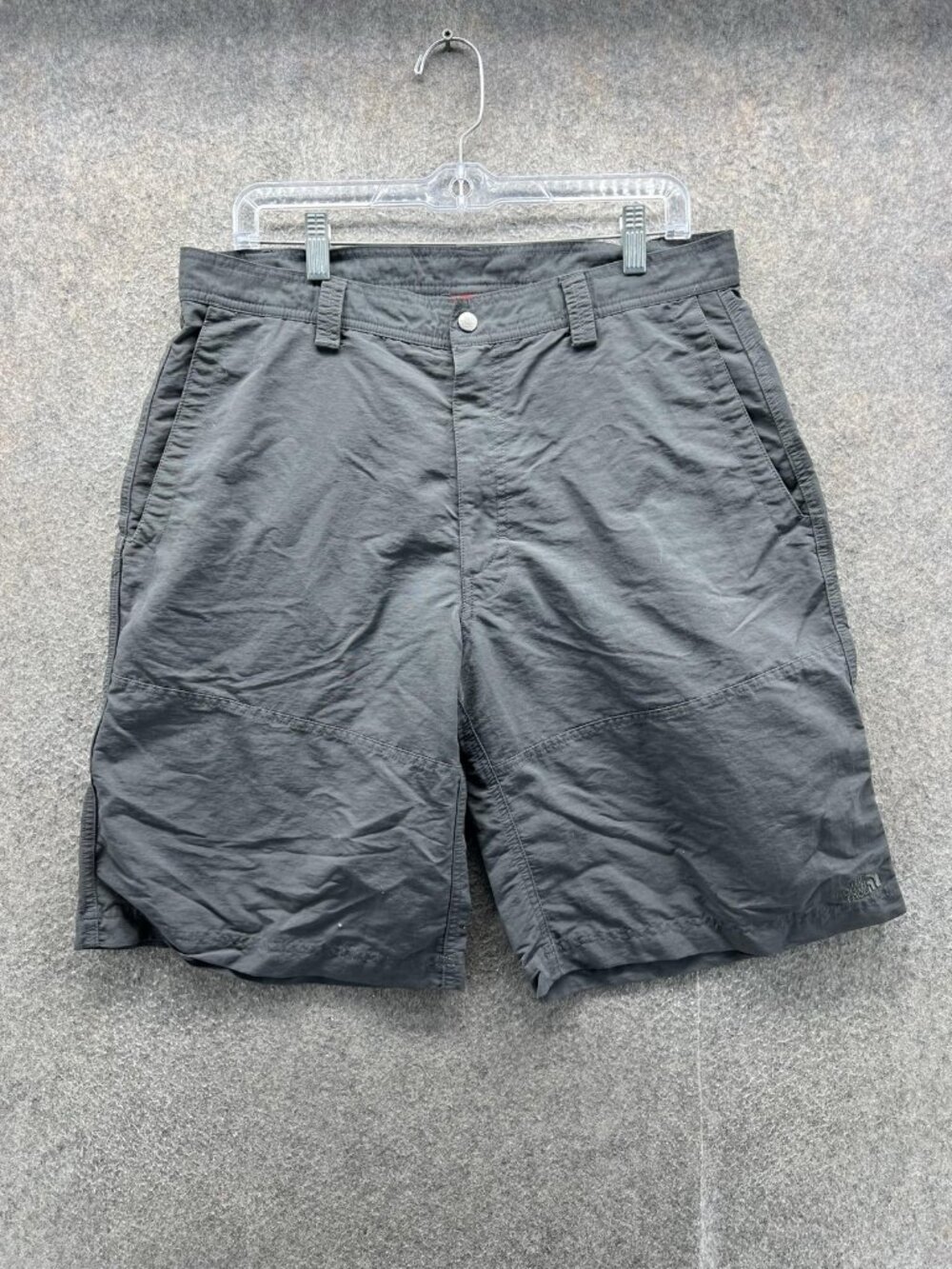 The North Face Shorts Mens 36 Gray Chino Flat Front Nylon Lightweight Casual